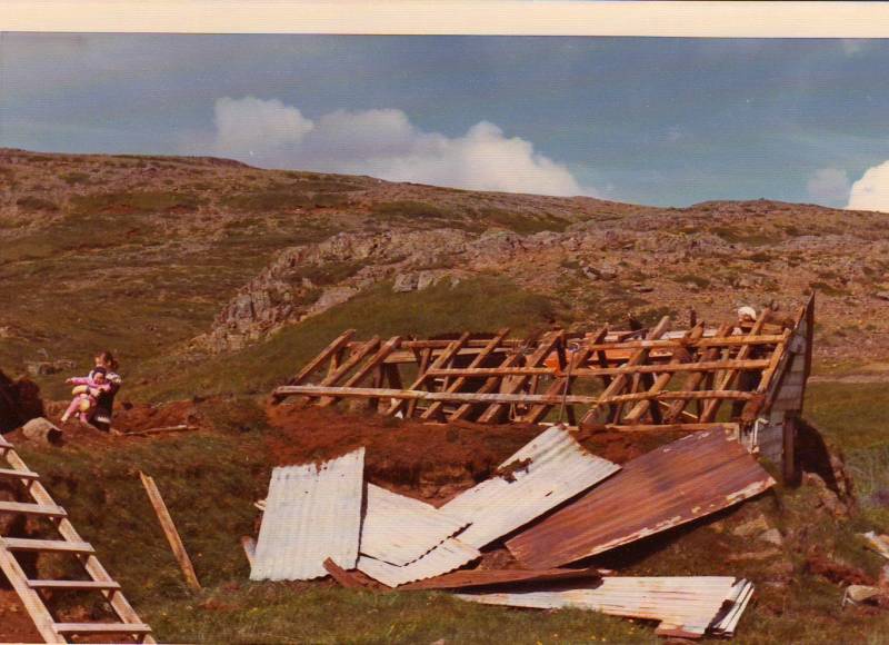 1974_u_tihu_sin_rifin.jpg 1974_u_tihu_sin_rifin.jpg